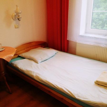 Rezydencja Zamek Krynica-Zdrój Szoba fotó