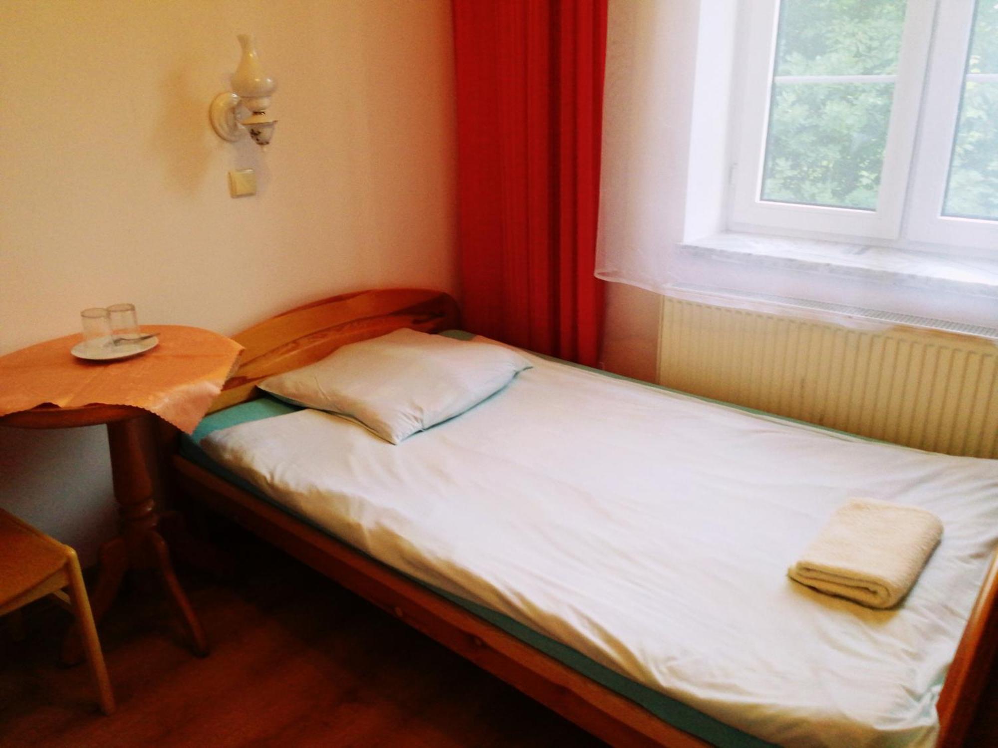 Rezydencja Zamek Krynica-Zdrój Szoba fotó